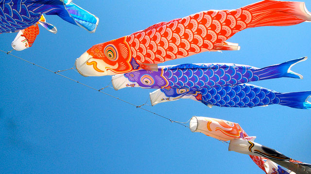 子供と作る簡単手作り鯉のぼり5選！折り紙や布の作り方と無料型紙を紹介
